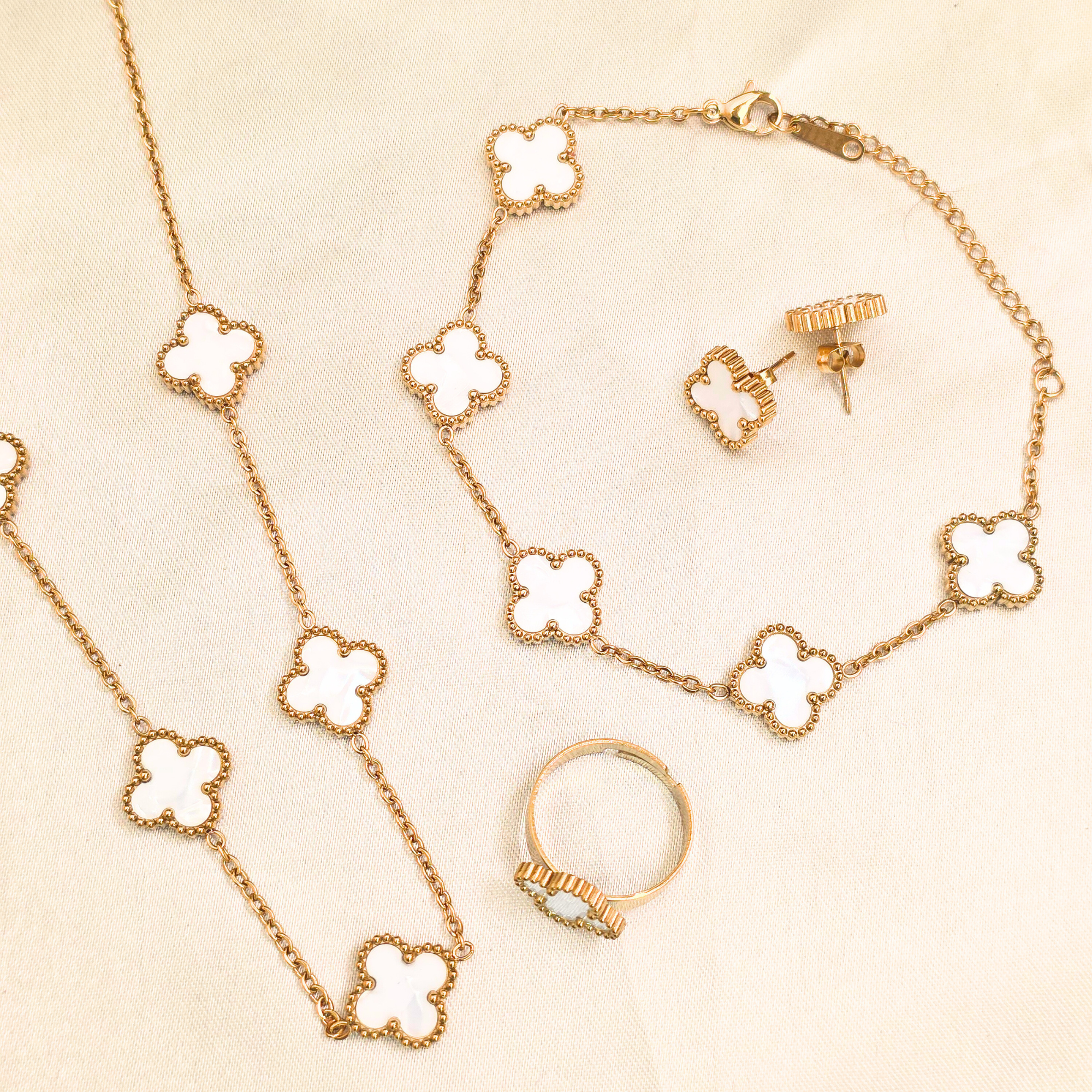 Anti tarnish White Clover Combo Set