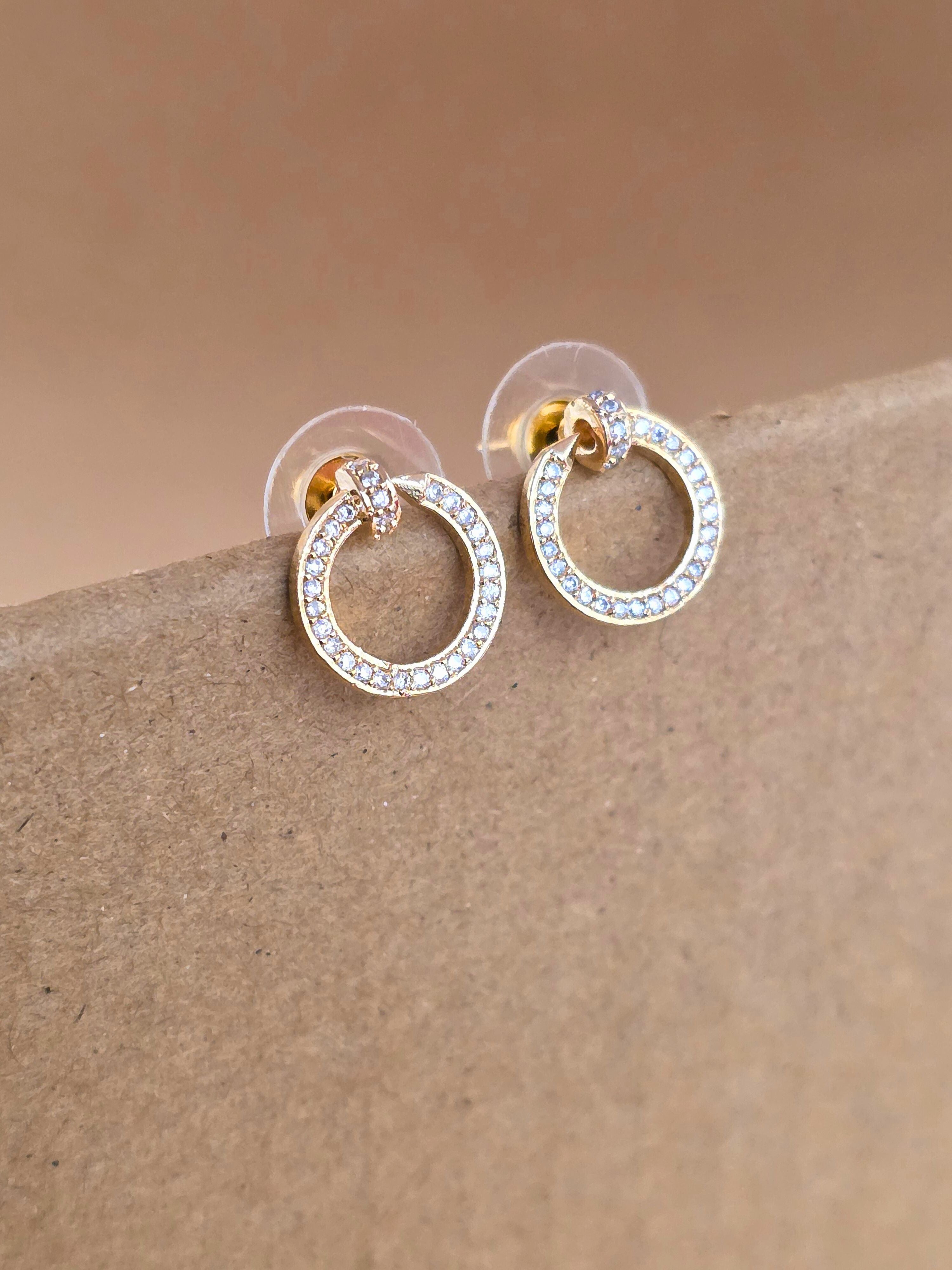 18k yellow gold Hoop Earrings with American Diamond