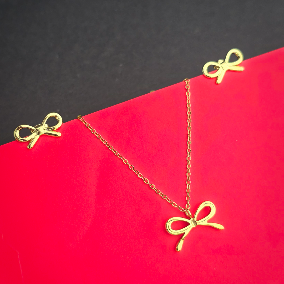 Gold-Plated Bow Jewellery Set with Necklace and Earrings for Women