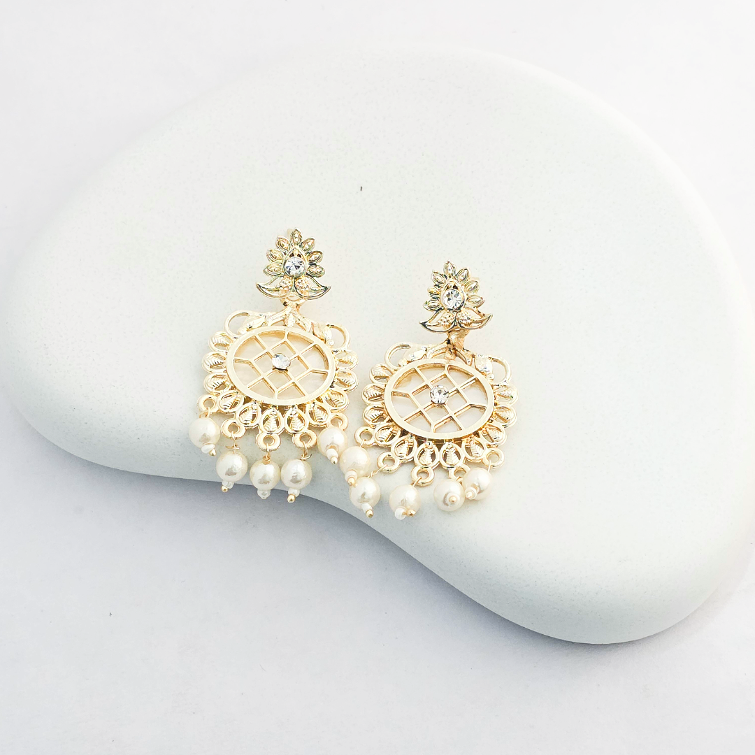 MOP Oval Shape Pearl Gold Plated Earring
